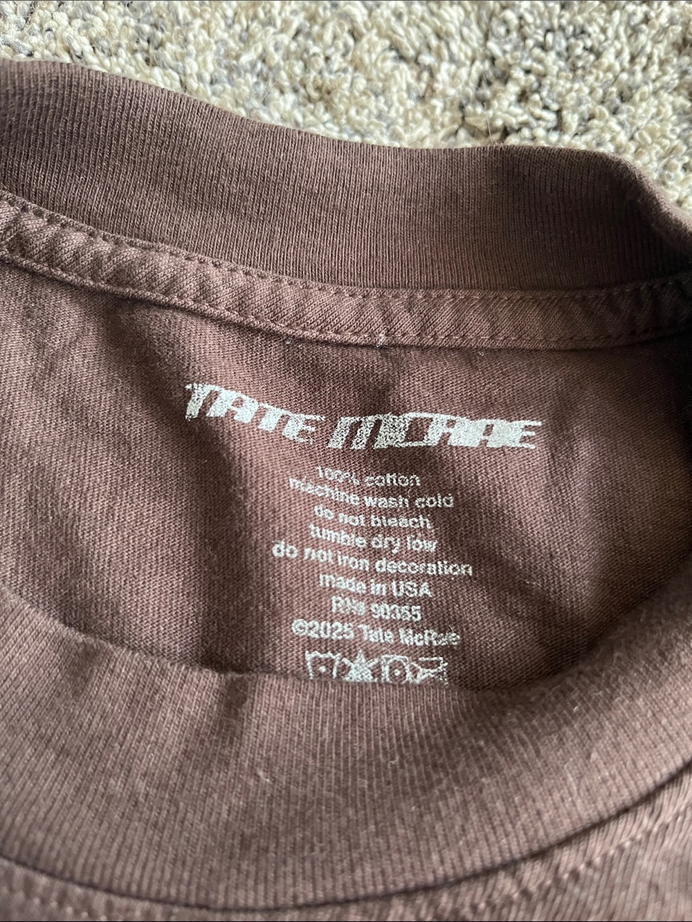 Tate McRae Graphic Tee in Chocolate Brown. Very good condition. - Picture 4 of 7